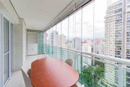 Apartamento para alugar com 63m², 2 quartos e 1 vagaVaranda