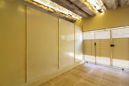 Casa para alugar com 65m², 2 quartos e 1 vaga Casa para alugar com 65m², 2 quartos e 1 vagaGaragem