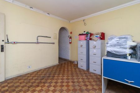 Casa à venda com 177m², 2 quartos e 2 vagasSala