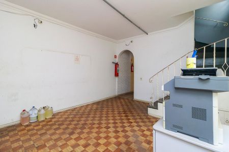 Casa à venda com 177m², 2 quartos e 2 vagasSala