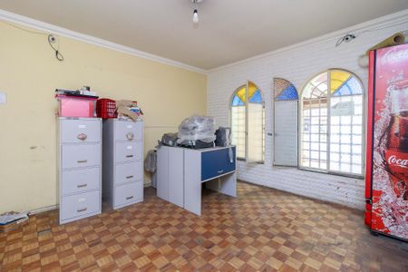 Casa à venda com 177m², 2 quartos e 2 vagasSala