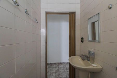 Casa para alugar com 80m², 2 quartos e 1 vaga Casa para alugar com 80m², 2 quartos e 1 vagaBanheiro da Suíte