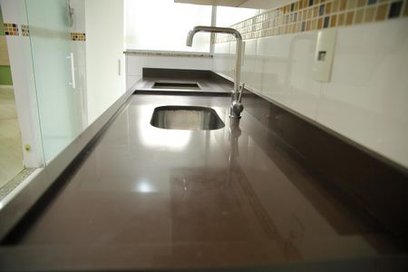 Apartamento para alugar com 58m², 2 quartos e 2 vagasCozinha 