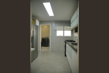 Apartamento à venda com 128m², 3 quartos e 2 vagasCozinha 