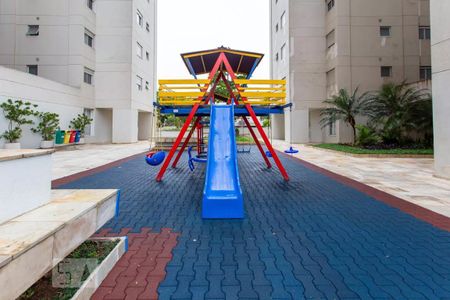 Apartamento à venda com 128m², 3 quartos e 2 vagasÁrea comum - Playground