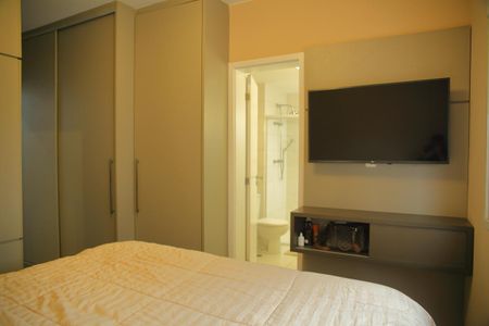 Apartamento à venda com 128m², 3 quartos e 2 vagasSuíte 1