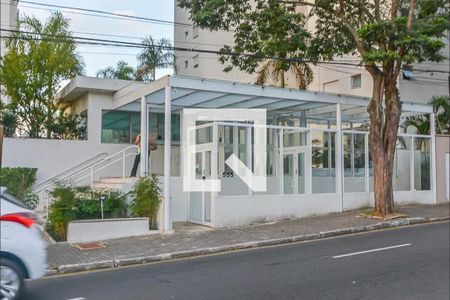 Apartamento à venda com 128m², 3 quartos e 2 vagasFachada e portaria 