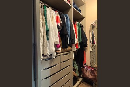 Apartamento à venda com 128m², 3 quartos e 2 vagasSuíte 1