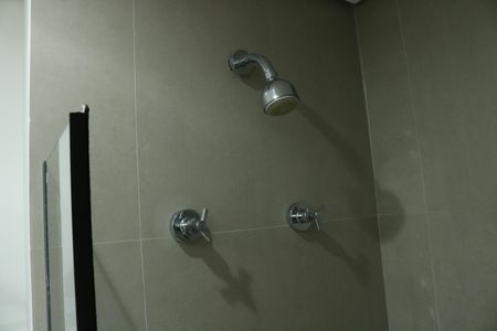 Banheiro de kitnet/studio à venda com 1 quarto, 18m² em Perdizes, São Paulo