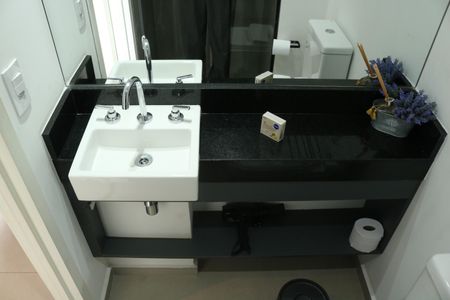 Banheiro de kitnet/studio à venda com 1 quarto, 18m² em Perdizes, São Paulo