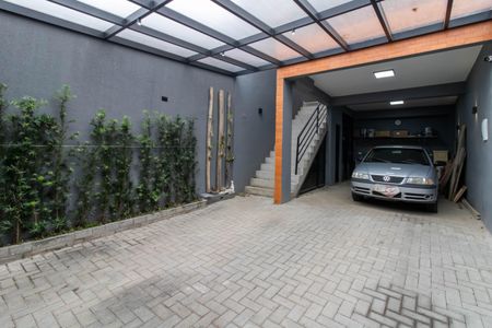 Casa à venda com 130m², 3 quartos e 2 vagas Casa à venda com 130m², 3 quartos e 2 vagasGaragem