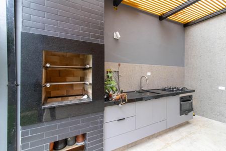 Casa à venda com 130m², 3 quartos e 2 vagas Casa à venda com 130m², 3 quartos e 2 vagasÁrea Externa