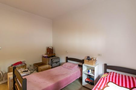 Casa à venda com 130m², 3 quartos e 2 vagas Casa à venda com 130m², 3 quartos e 2 vagasQuarto