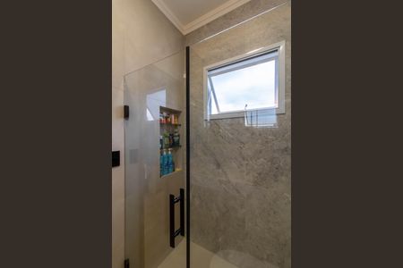 Casa à venda com 130m², 3 quartos e 2 vagas Casa à venda com 130m², 3 quartos e 2 vagasBanheiro da Suíte