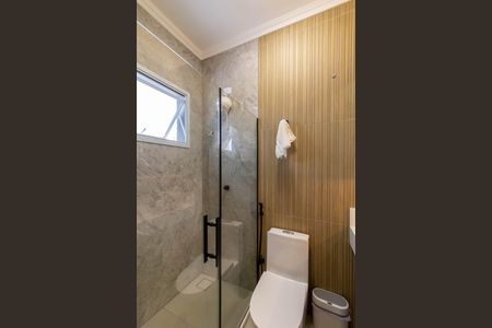 Casa à venda com 130m², 3 quartos e 2 vagas Casa à venda com 130m², 3 quartos e 2 vagasBanheiro da Suíte