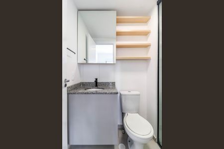 Apartamento para alugar com 27m², 1 quarto e sem vaga Apartamento para alugar com 27m², 1 quarto e sem vagaBanheiro da Suíte