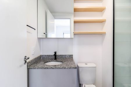 Apartamento para alugar com 27m², 1 quarto e sem vaga Apartamento para alugar com 27m², 1 quarto e sem vagaBanheiro da Suíte