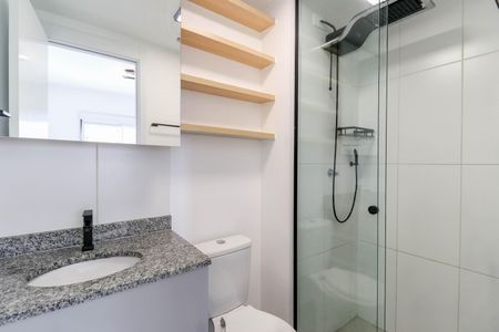 Apartamento para alugar com 27m², 1 quarto e sem vaga Apartamento para alugar com 27m², 1 quarto e sem vagaBanheiro da Suíte