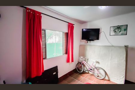 Casa à venda com 300m², 6 quartos e 2 vagas Casa à venda com 300m², 6 quartos e 2 vagasQuarto