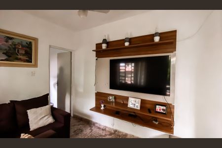 Sala de casa à venda com 6 quartos, 300m² em Vila Euthalia, São Paulo