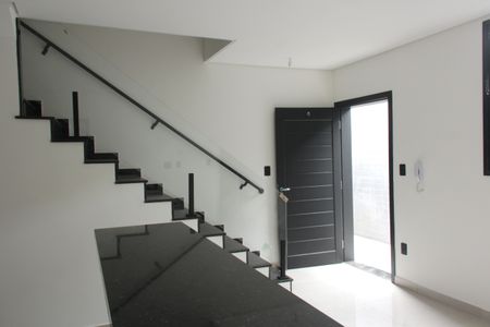 Sala de casa de condomínio para alugar com 2 quartos, 65m² em Macuco, Santos