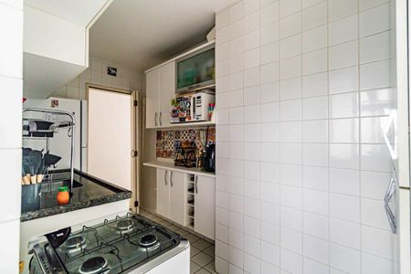 Apartamento à venda com 55m², 2 quartos e 1 vaga Apartamento à venda com 55m², 2 quartos e 1 vagaCozinha