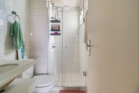 Apartamento à venda com 55m², 2 quartos e 1 vaga Apartamento à venda com 55m², 2 quartos e 1 vagaBanheiro