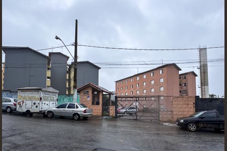 Apartamento para alugar com 46m², 2 quartos e 1 vaga Apartamento para alugar com 46m², 2 quartos e 1 vagaFachada