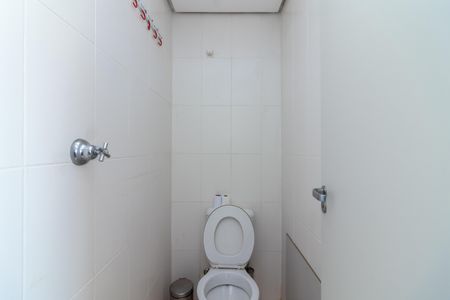 Apartamento para alugar com 110m², 3 quartos e 2 vagas Apartamento para alugar com 110m², 3 quartos e 2 vagasBanheiro de Serviço