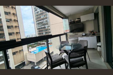 Apartamento para alugar com 83m², 3 quartos e 1 vaga Apartamento para alugar com 83m², 3 quartos e 1 vagaVaranda
