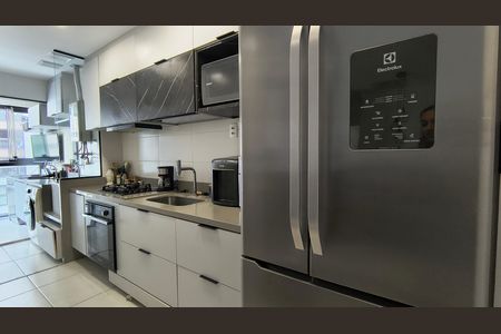 Apartamento para alugar com 83m², 3 quartos e 1 vaga Apartamento para alugar com 83m², 3 quartos e 1 vagaCozinha e Área de Serviço