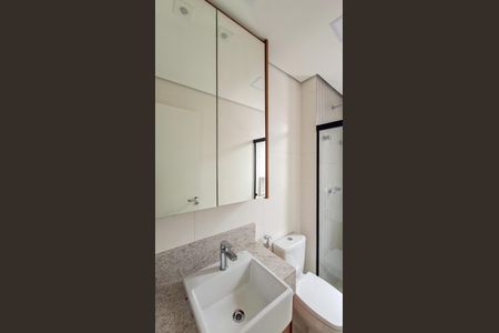 Apartamento à venda com 63m², 2 quartos e 2 vagas Apartamento à venda com 63m², 2 quartos e 2 vagasBanheiro da Suíte 2