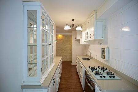 Apartamento à venda com 103m², 3 quartos e 2 vagasCozinha