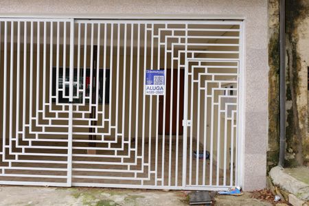 Casa para alugar com 120m², 5 quartos e 1 vagaPlaca instalada no portão do imóvel - Código da placa: KJFK-558