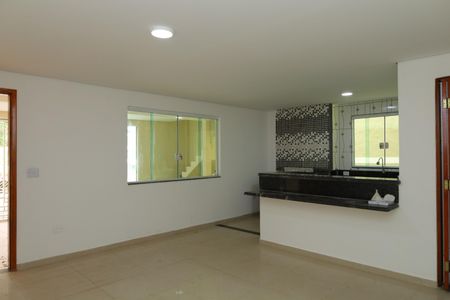 Sala de casa para alugar com 5 quartos, 120m² em Vila Sao Silvestre (zona Leste), São Paulo
