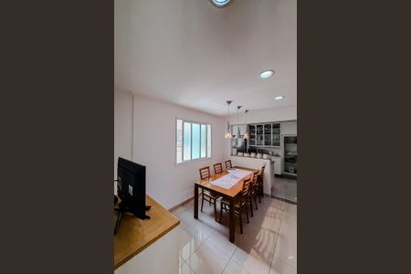 Apartamento para alugar com 170m², 3 quartos e 3 vagas Apartamento para alugar com 170m², 3 quartos e 3 vagasCozinha