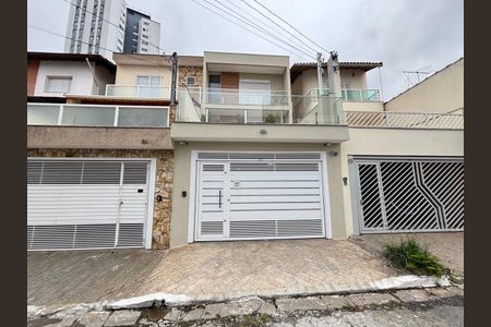 Casa à venda com 187m², 3 quartos e 4 vagasFachada
