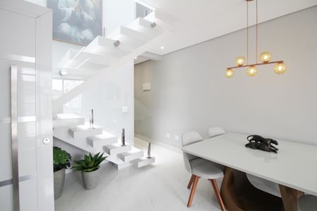 Casa à venda com 187m², 3 quartos e 4 vagasSala