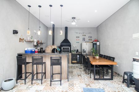 Casa à venda com 187m², 3 quartos e 4 vagasQuintal e Churrasqueira