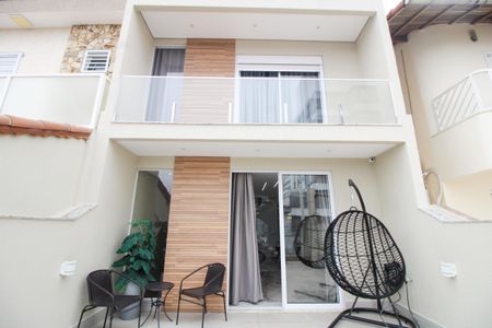 Casa à venda com 187m², 3 quartos e 4 vagasVaranda/Quintal