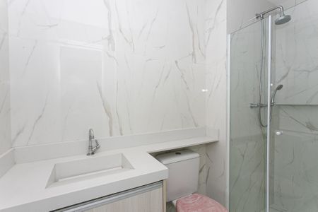 Apartamento à venda com 90m², 2 quartos e 2 vagas Apartamento à venda com 90m², 2 quartos e 2 vagasBanheiro Social