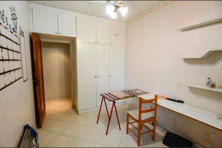 Apartamento à venda com 120m², 3 quartos e 2 vagas Apartamento à venda com 120m², 3 quartos e 2 vagasQuarto 1