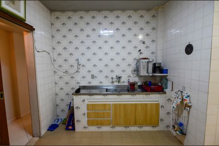 Apartamento à venda com 120m², 3 quartos e 2 vagas Apartamento à venda com 120m², 3 quartos e 2 vagasCozinha