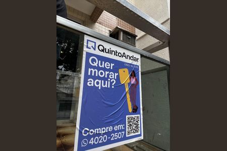 Apartamento à venda com 120m², 3 quartos e 2 vagas Apartamento à venda com 120m², 3 quartos e 2 vagasSala