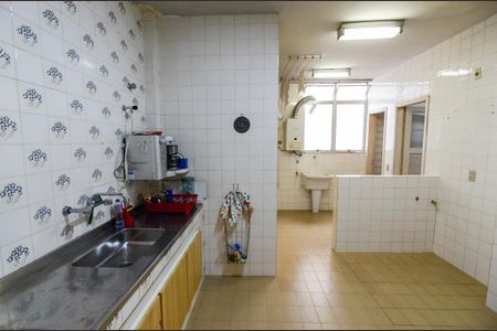 Apartamento à venda com 120m², 3 quartos e 2 vagas Apartamento à venda com 120m², 3 quartos e 2 vagasCozinha