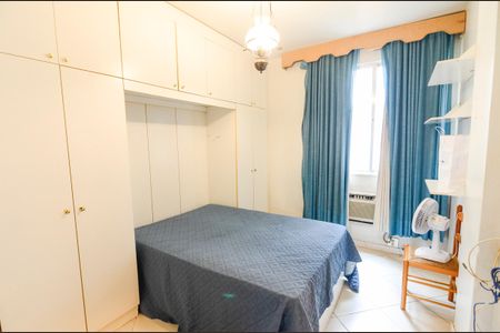 Apartamento à venda com 120m², 3 quartos e 2 vagas Apartamento à venda com 120m², 3 quartos e 2 vagasSuíte