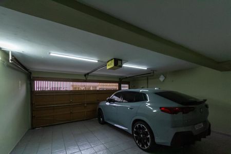 Casa à venda com 220m², 3 quartos e 3 vagas Casa à venda com 220m², 3 quartos e 3 vagasGaragem