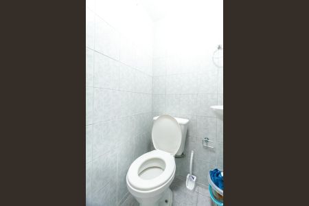 Casa à venda com 220m², 3 quartos e 3 vagas Casa à venda com 220m², 3 quartos e 3 vagasLavabo Garagem