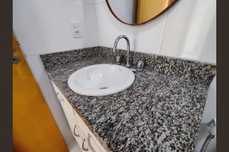 Apartamento para alugar com 85m², 3 quartos e 2 vagasBanheiro social