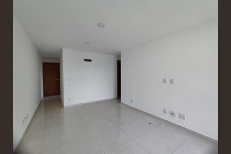 Sala de apartamento para alugar com 3 quartos, 85m² em Recreio dos Bandeirantes, Rio de Janeiro